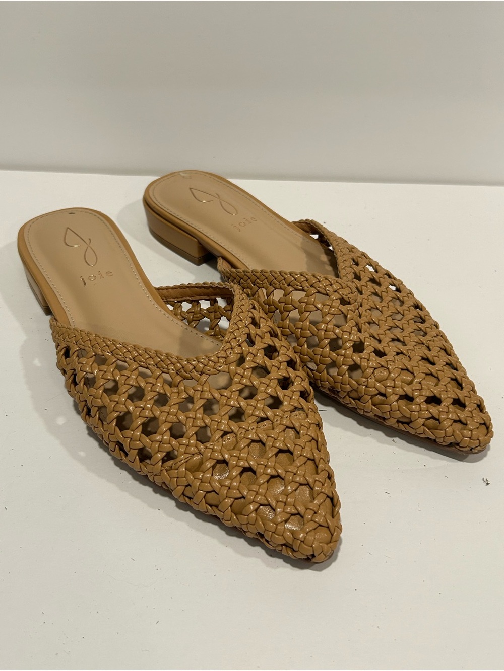 Joie Behold Woven Flat Mules Tan Camel Pointed Toe Slides Slip On Shoes Sz 8M